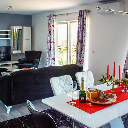 In Kastel Sucurac With House Sea View 別荘 Kaštela