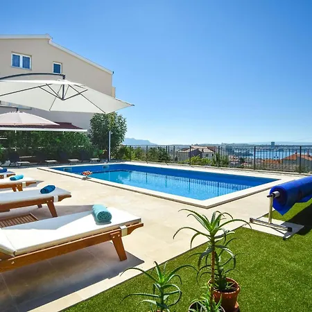 In Kastel Sucurac With House Sea View Semesterbostad